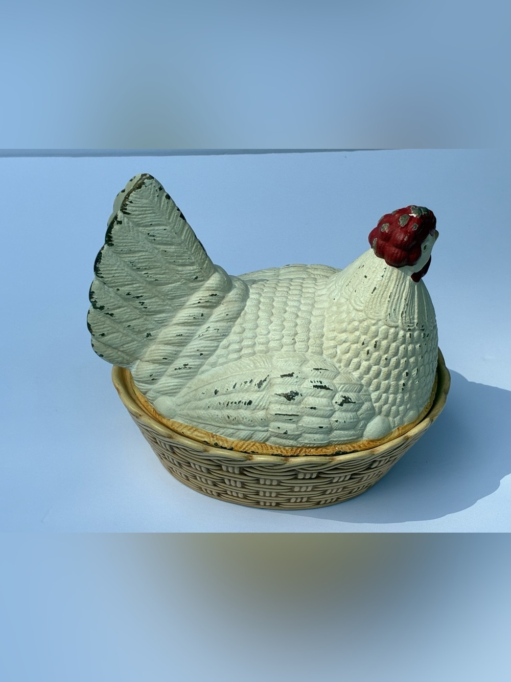 Vintage Large Ceramic Hen on Nest Covered Dish - Picture 15 of 16